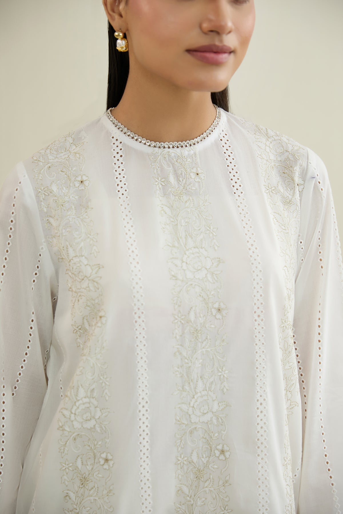 2 PIECE UNSTITCHED | LAWN | EMBROIDERED