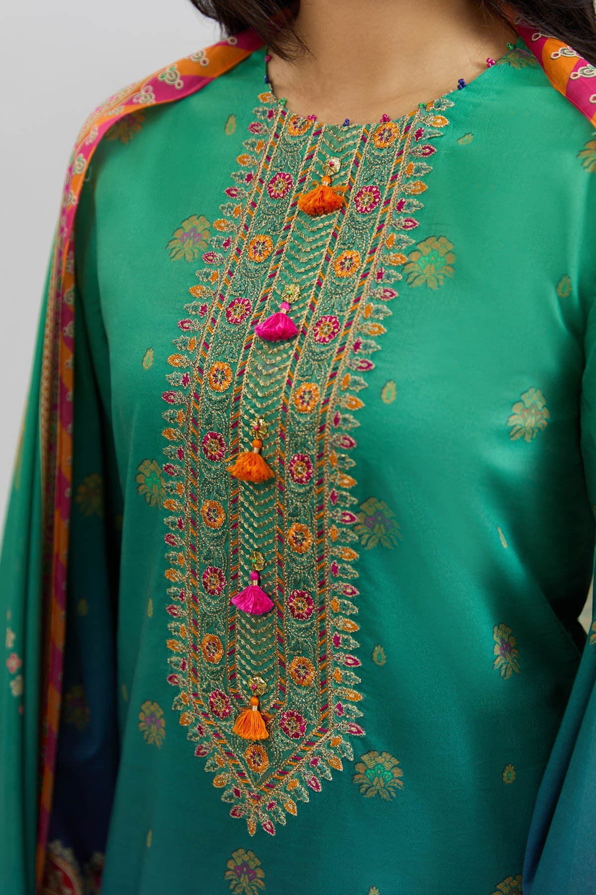 3 PIECE UNSTITCHED | LAWN | EMBROIDERED